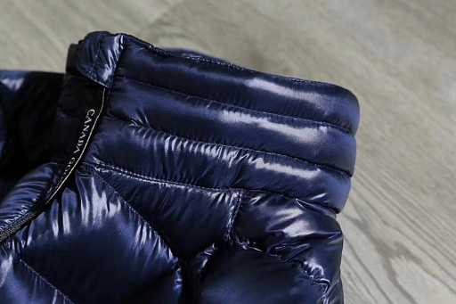 Пуховик Canada Goose