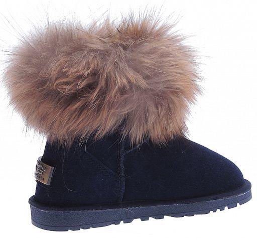 UGG