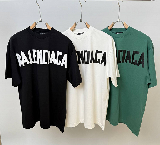 Футболка Balenciaga
