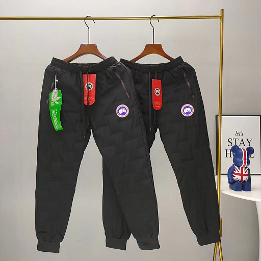 Спортивные брюки Canada Goose