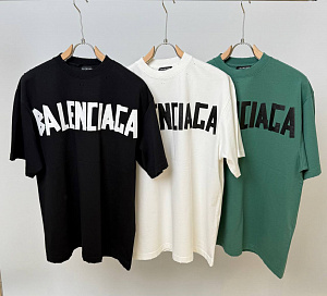 Футболка Balenciaga