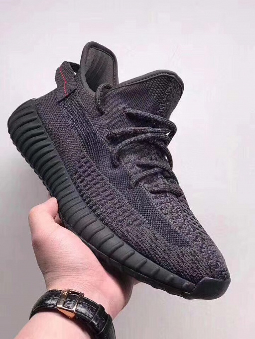 Кроссовки Yeezy