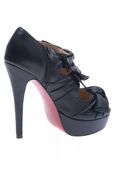 Туфли Christian Louboutin