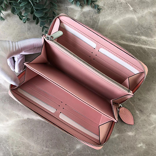 Кошелек Louis Vuitton