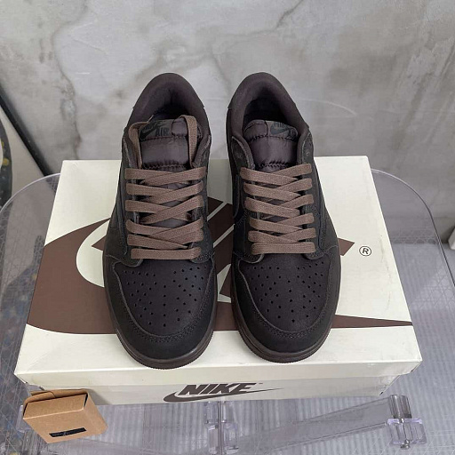 Кроссовки Nike Travis Scott
