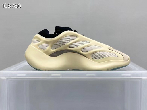 Кроссовки Yeezy