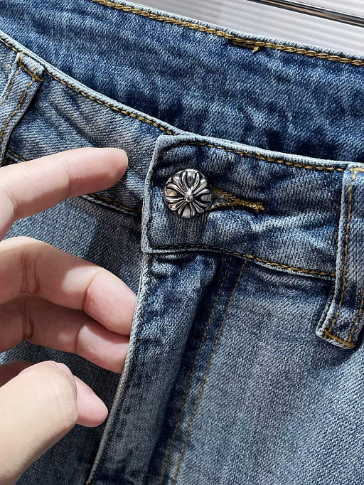 Джинсы Chrome Hearcs