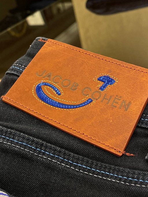 Джинсы Jacob Cohen