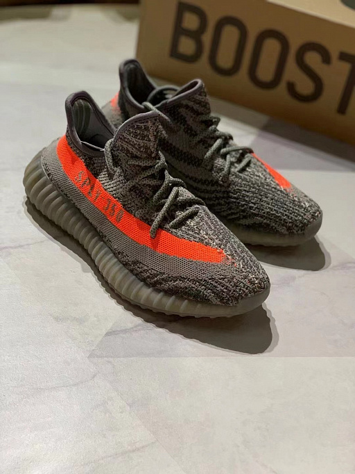 Кроссовки Yeezy