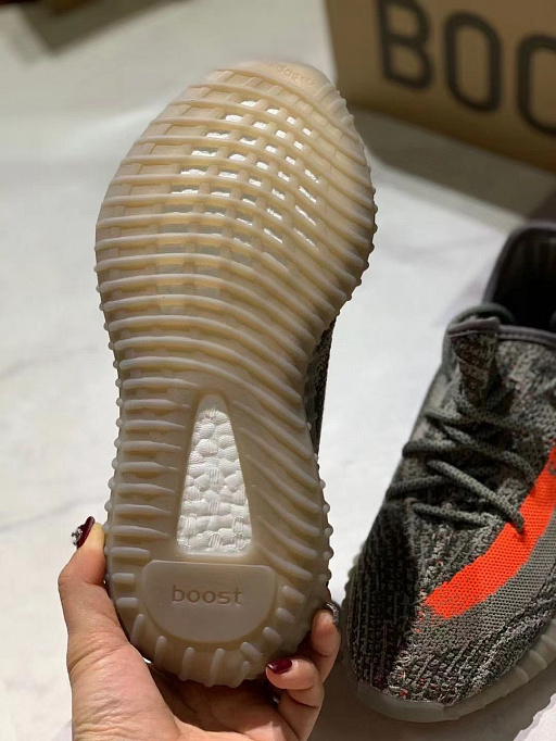 Кроссовки Yeezy