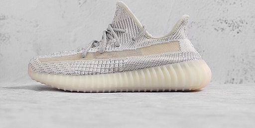 Кроссовки Yezzy