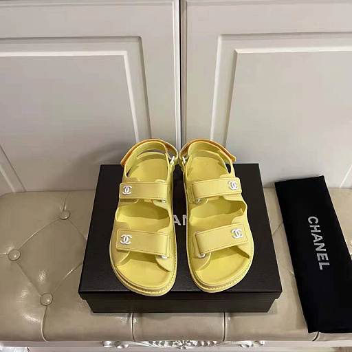 Сандалии Chanel