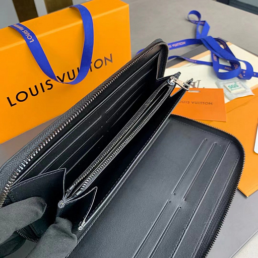 Кошелек Louis Vuitton