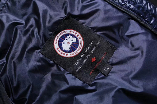 Пуховик Canada Goose
