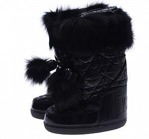 Moon Boots Dior