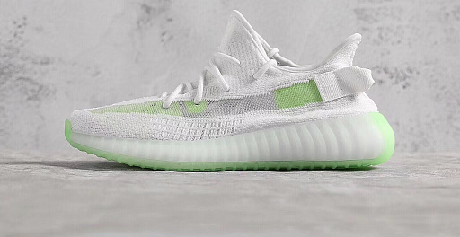 Кроссовки Yezzy