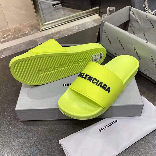 Шлепанцы Balenciaga