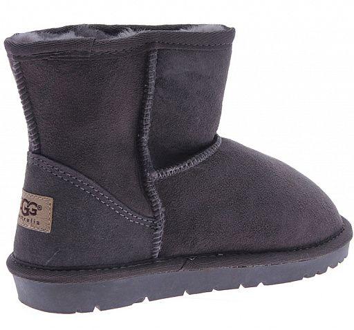 UGG