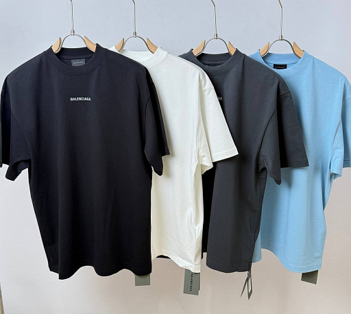 Футболка Balenciaga